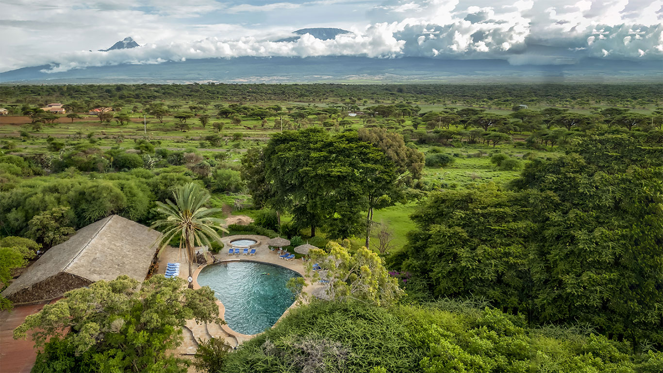 SwimingPool Kili